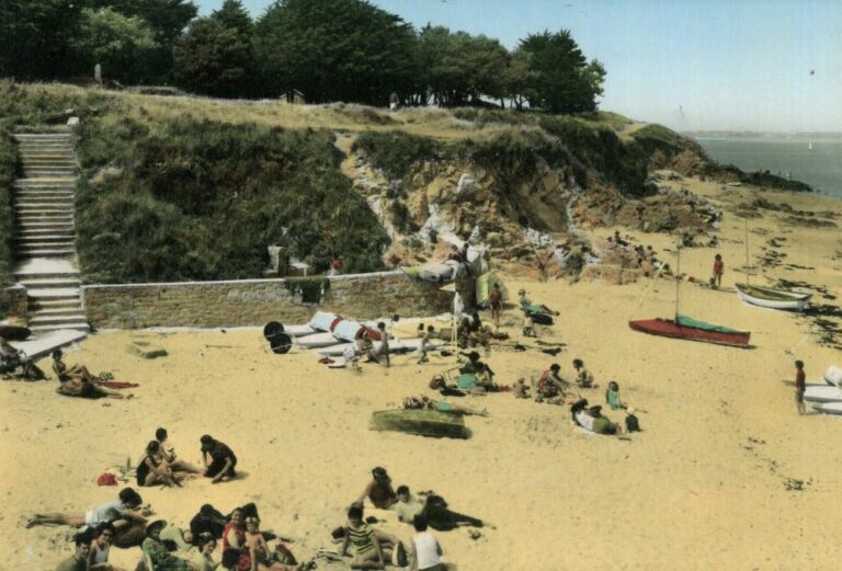La plage de Kerhostin dans les années 60